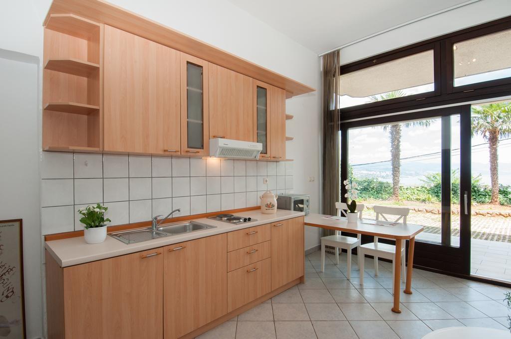 Apartments Daniel Opatija Oda fotoğraf