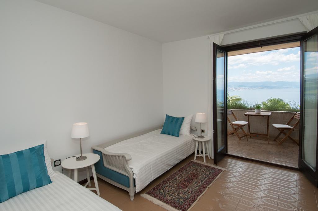 Apartments Daniel Opatija Oda fotoğraf
